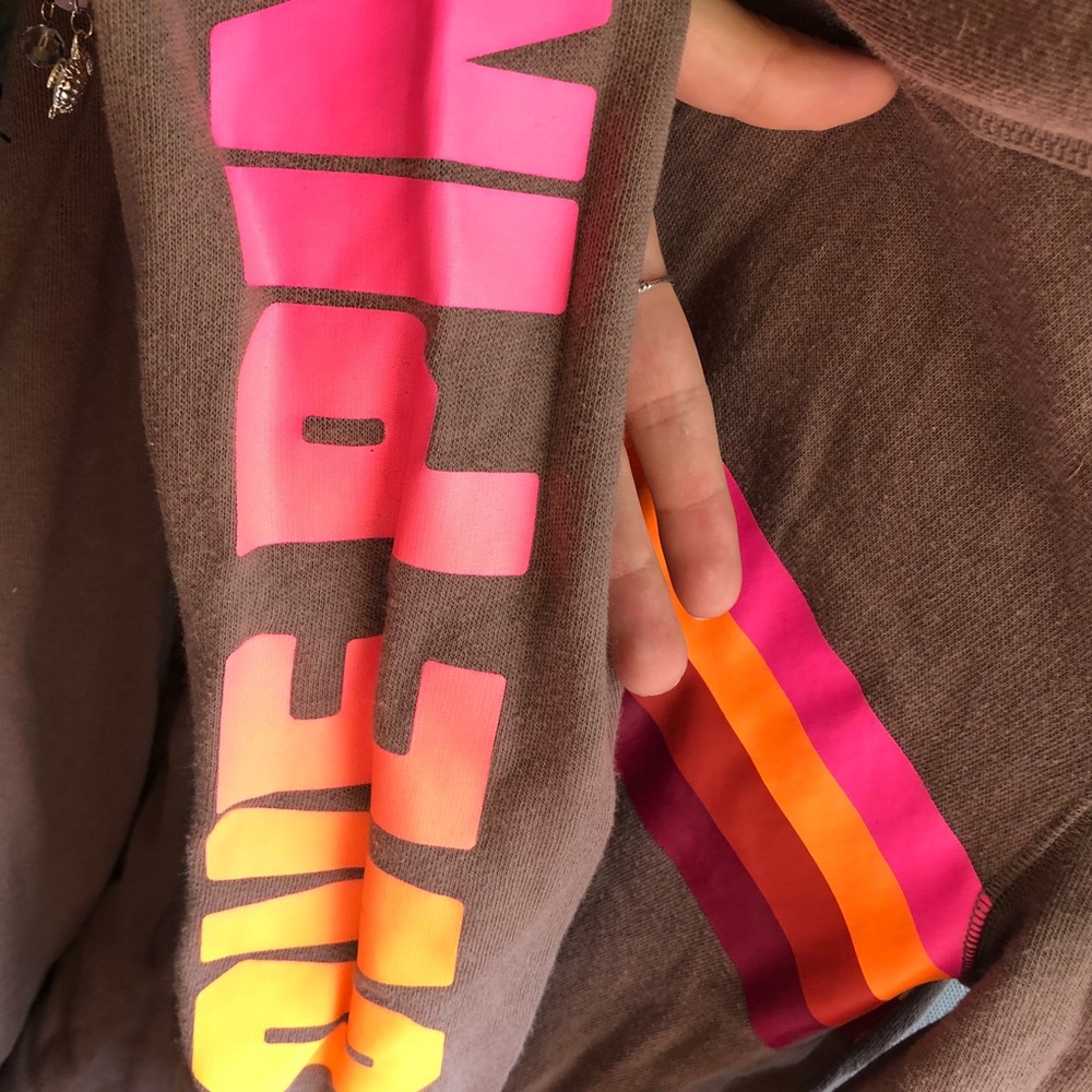 Vs pink sweatshirt